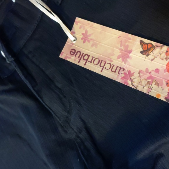 Textured flare - Picture 2 of 2